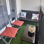 T2 Avec Balcon Refait A Neuf شقة *